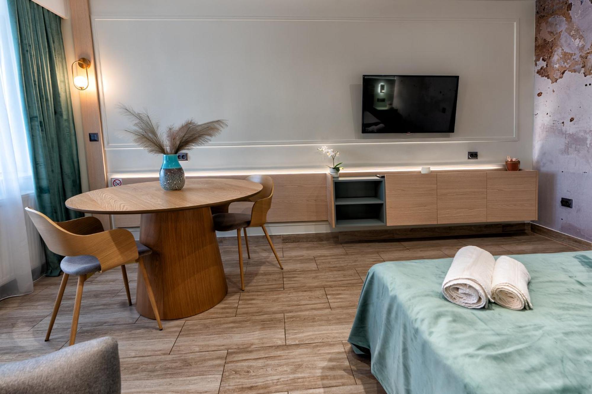 Marcos Studio Nice And Cozy 피테슈티 외부 사진